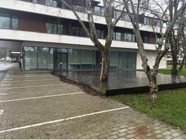 ÄRIPIND, Kiviaia tee 1 // Kloostrimetsa tee 56a, äripind 294,7m2,lisaks terrassi kasutusõigus