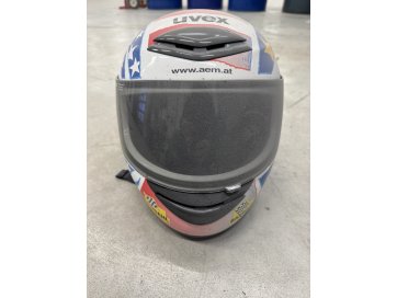 Tervikvarana mootorrattakiiver UVEX, tolmuimeja ja jalgrattaraam