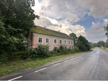 2-korruseline kontorihoone asukohaga Valitsejamaja, Ravila alevik, Kose vald