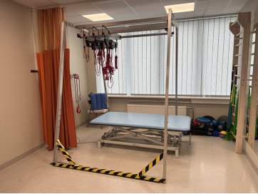 Teraapiamaster Redcord koos füsioteraapia lauaga