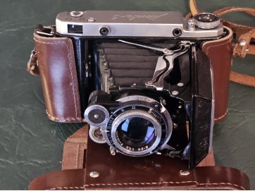 Fotoaparaat Moskva-5 koos kotiga