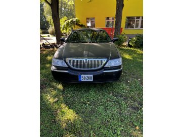 Auto LINCOLN TOWN CAR