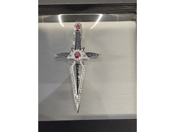 Kullast pistodakujuline ripats