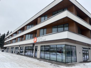 ÄRIPIND, KIVIAIA TEE 1 // KLOOSTRIMETSA TEE 56A, 86,4m2, erikasutusõigus väliparkimiskohtadele Pk-38 ja Pk-39