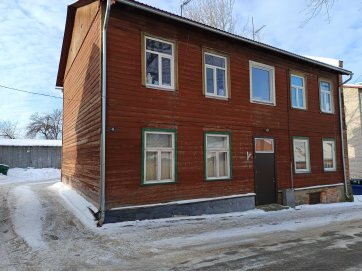 Mesipuu tn 4-5, Valga linn, Valga maakond