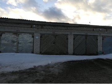 VÕLGNIK RIKKIJEV VLADIMIR (38607212215) KUULUV HÜ Viraaž-Sillamäe (80025439) 203/32811 OSA (GARAAŽIBOKS)