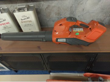 Husqvarna lehepuhur 120iB